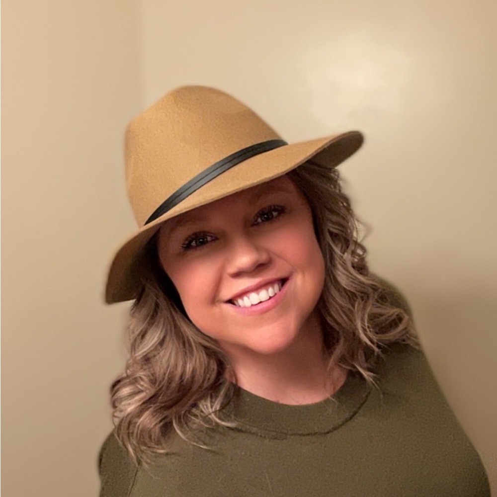 Meet your Posher, Heather